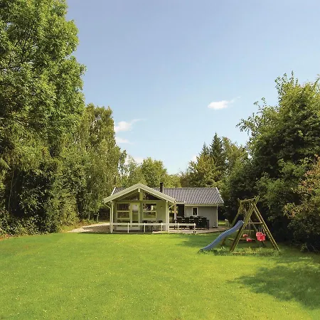 Holiday Gyldenrisvej V Holiday home