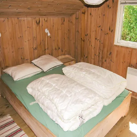 Holiday Gyldenrisvej V Holiday home Skattebolle