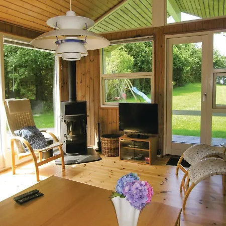 Holiday home Holiday Gyldenrisvej V Skattebolle